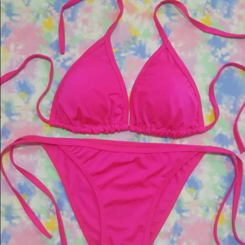 Bikini - Picture 4 of 8